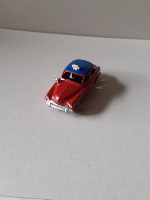 DINKY TOYS FRANCE - 24UT - Simca Aronde Taxi - En boite