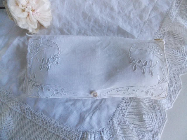 2 Porte-serviettes De Table Anciens Brodés Main - Coton - Neufs Avec étiquettes