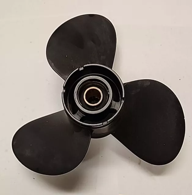 NEW Evinrude Johnson OMC 9.9 15 HP 3 blade propeller prop 9 1/4 x 10 1974-90s