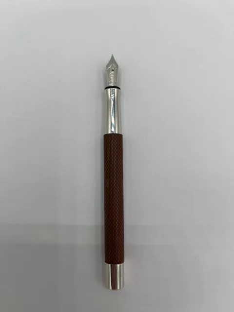 GRAF VON FABER-CASTELL pluma estilográfica guilloche marrón/coñac pluma fina