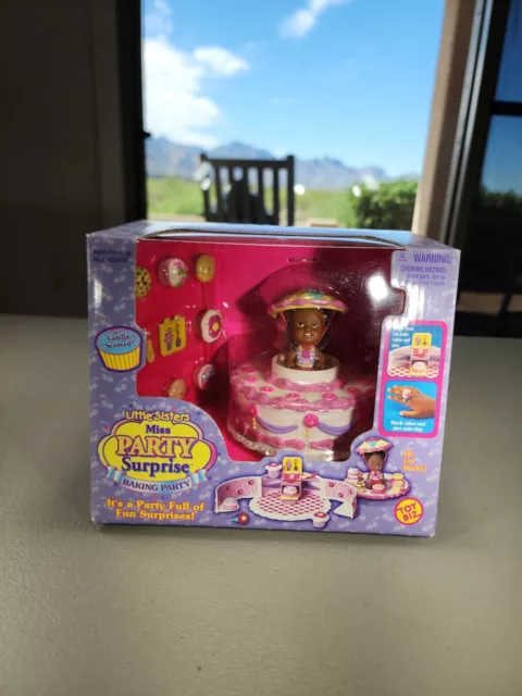 NIB Vtg Toy Biz Miss Party Surprise Little Sisters Baking Party Playset 33470