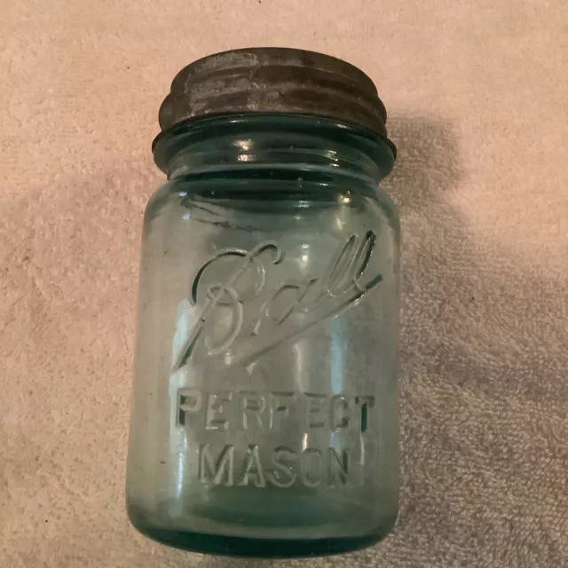 Antique (1923-1933) Ball Perfect Mason 16 Oz Pint Jar - Blue Glass Zinc Lid