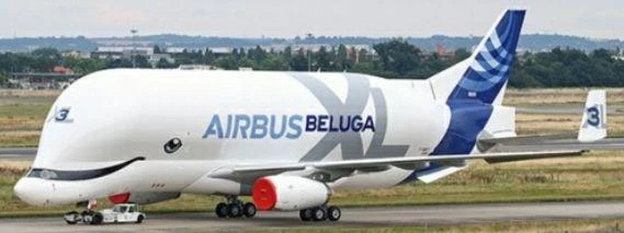 Modellino JC Wings 1:400 Airbus A330-743L Beluga XL F-GXLI #3 Con Trattore In Omaggio