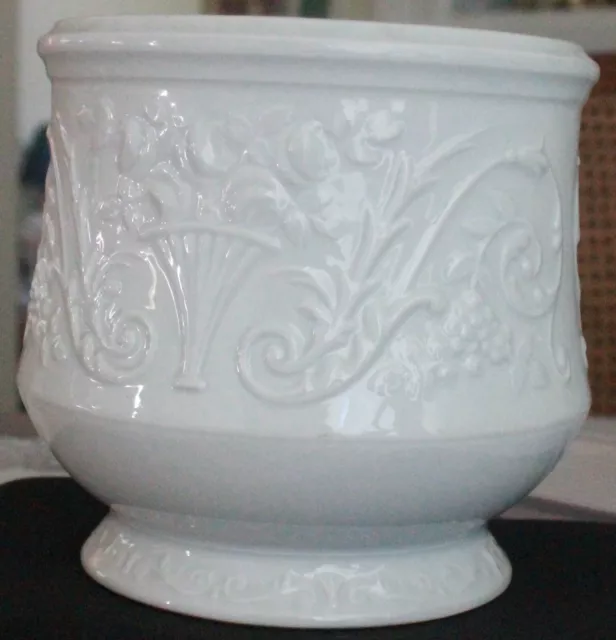 PORCELAINE RAYNAUD LIMOGES cache pot .....***