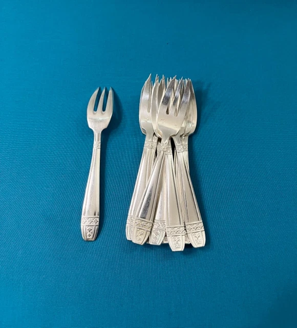 Couverts de service à gigot ART DECO métal argenté Modèle GRAND PRIX DE