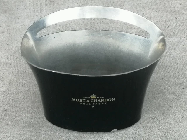 Moët et Chandon champagne bottle in an ice bucket Stock Photo