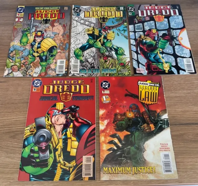 DC JUDGE DREDD: 5 Comic Bundle 1994