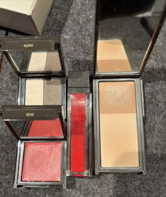 Jouer Cosmetics In the Red Stecksystem