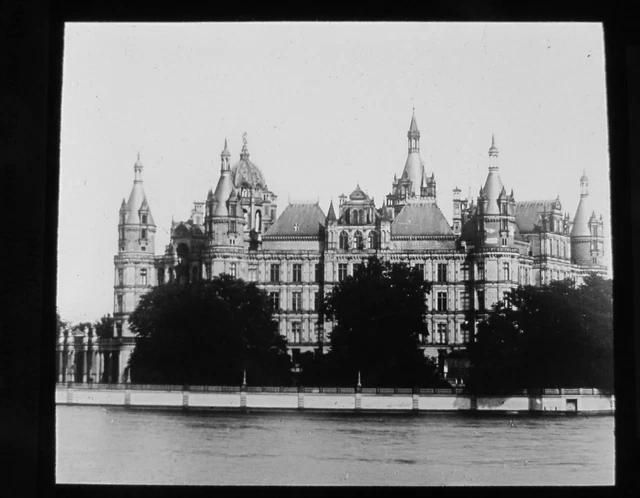 Glass Magic lantern slide MECKLENBURG NO10 SCHWERIN CASTLE C1910 GERMANY