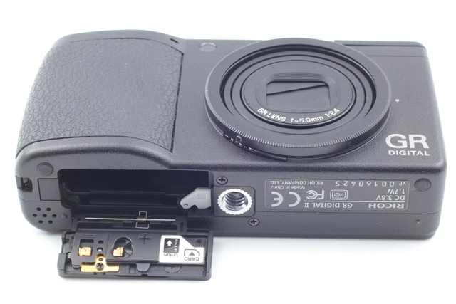 [Near MINT] 1636 shot RICOH GR DIGITAL II 10.1MP Black From JAPAN 9