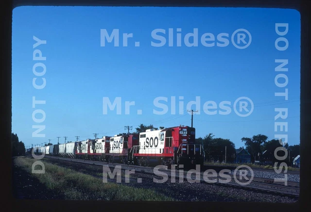 Original Slide SOO Line  GP7 382 & 3 Action Mpls MN 1983