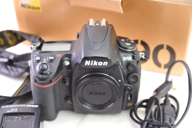 Nikon D700 12,1MP DSLR Kamera, nur Body, Auslösungen /shutter count 252014