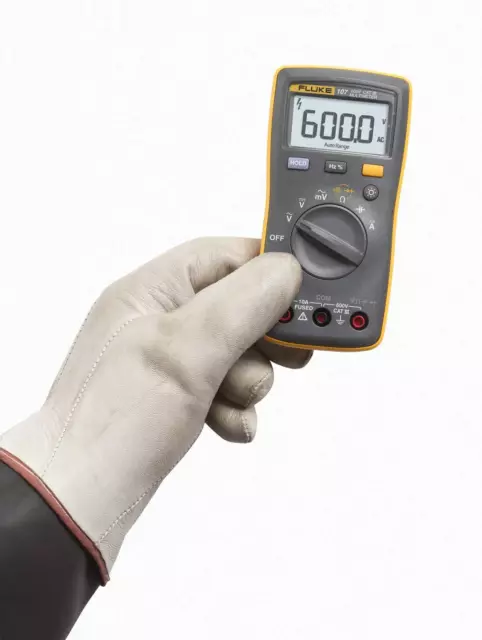 Fluke 107 Palm-sized CAT III Digital Multimeter 2