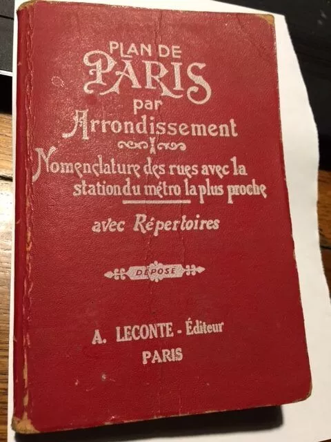 PLAN DE PARIS PAR ARRONDISSEMENT de 1969 - AUTOBUS METRO/Éditeur A.LECONTE PARIS