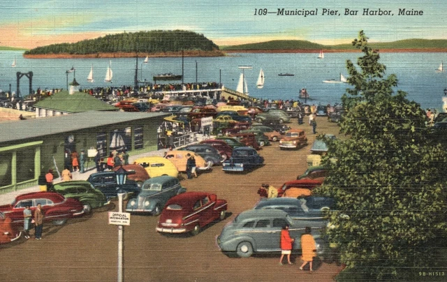 VINTAGE POSTCARD 1950'S Municipal Pier Car Park Street View Bar Harbor
