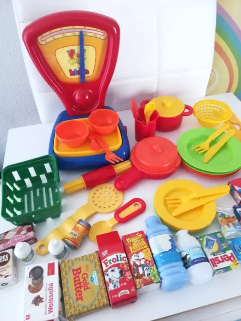 Kinder Spielzeug Konvolut Zubehör für Puppen Drogerie Kaufladen Küche Geschirr