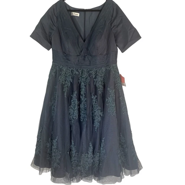 Jjshouse Short Wedding Dress FOR SALE!