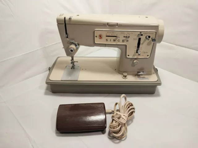 Singer Stylist Zig Zag Model #457 Sewing Machine w/ Pedal & Case - Read Desc.