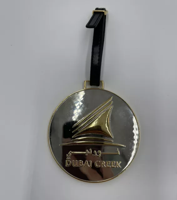 Dubai Golf Schwermetall Tasche Etikett mit Riemen brandneu silber/gold