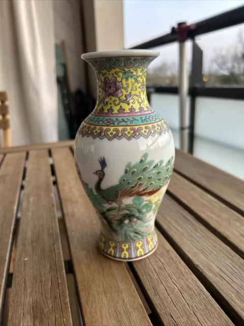 Très Beau Vase Ancien Chinois En Porcelaine Decors Fleurs Et Oiseaux XX Siècle