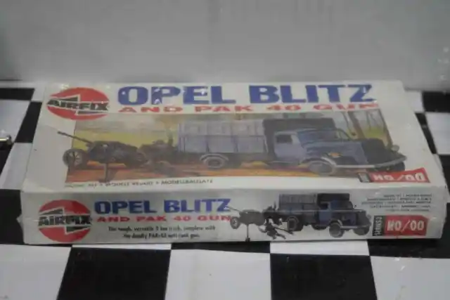 Airfix Opel Blitz & PAK 40 Gun H0/00 Plastic KIT