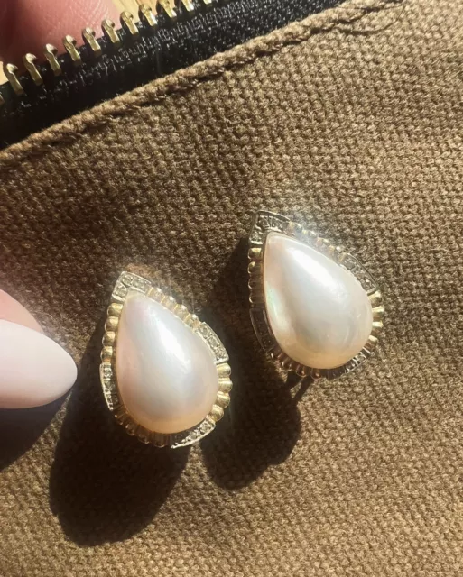 14kt yellow gold pear shaped vintage mabe pearl and diamond earrings