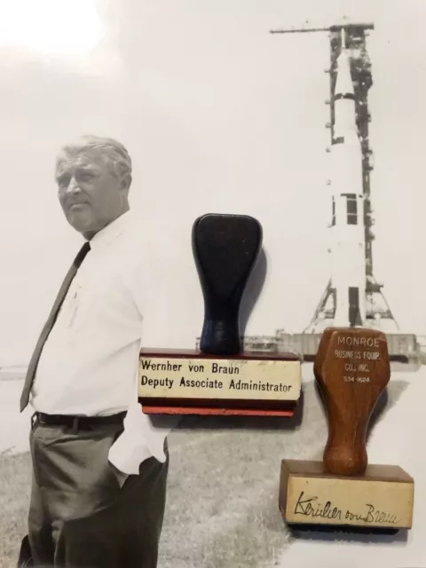 Vintage Wernher Von Braun Signature Stamp Personal Desk Set NASA Apollo Rocket .