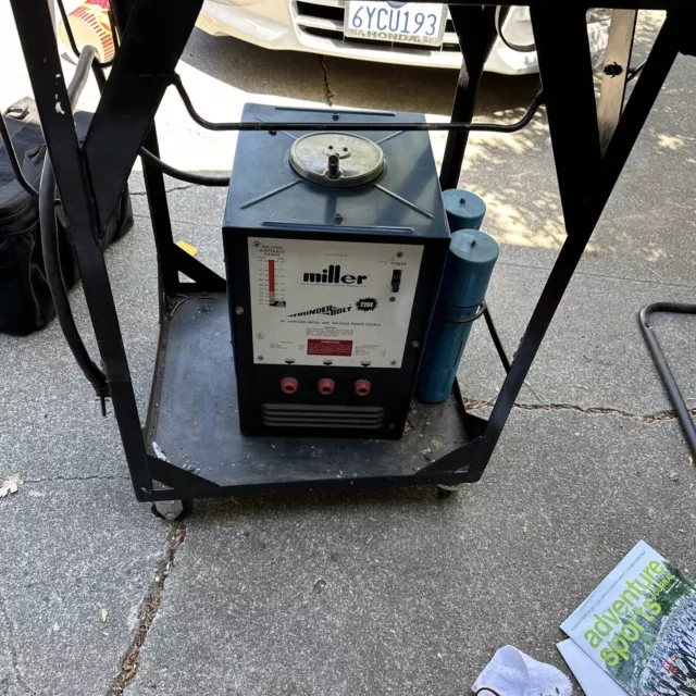 Miller Thunderbolt AC/DC Welder 225 Amps AC/150 Amps D - with helmet and rods