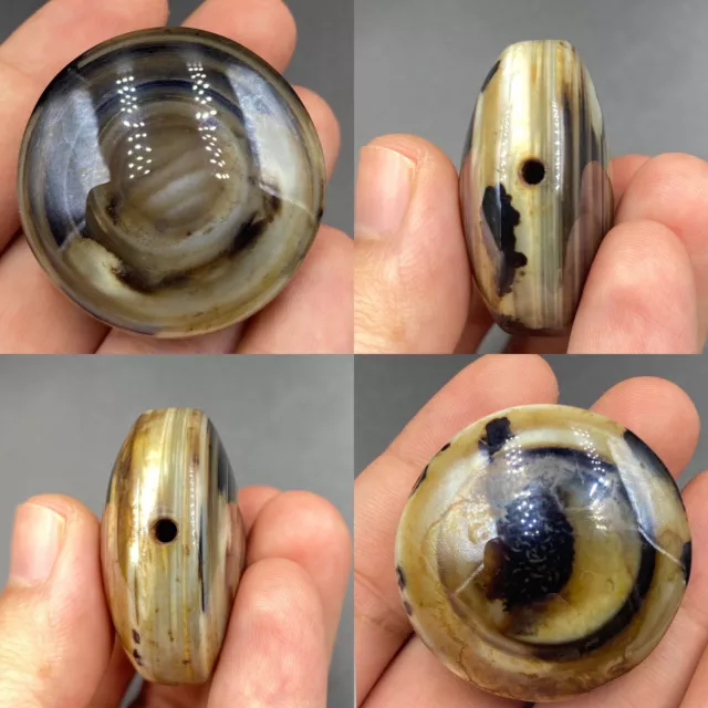 Beautiful ancient Tibetan south Asian agate round bead
