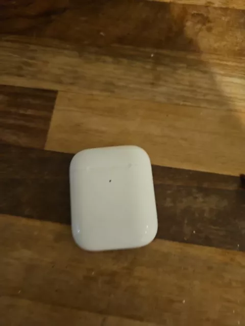 Apple AirPods 2nd  Generation Charging Case Only A1938 - White