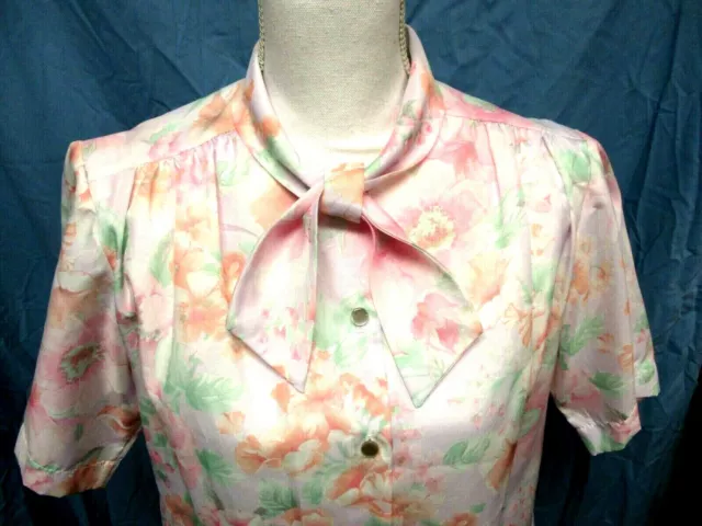 Vintage Secretary Blouse Short Sleeve Tie Neck Size 12 Made USA Pastel Flowers