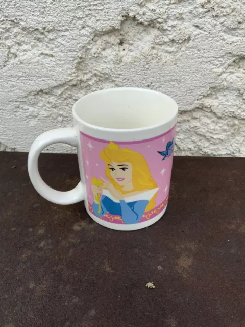 Tasse Princesses Disney Stor mug Aurore Cendrillon Blanche Neige dentelle -  Vaisselle/Mugs et tasses - La Boutique Disney