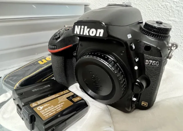 Nikon D750 Full Frame DSLR Camere 57k Shutter Count (Body Only)
