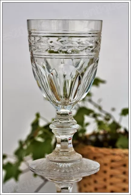 Verre à vin n°3 en cristal de Baccarat modèle Jonzac 14,5 cm - Wine glass (C)