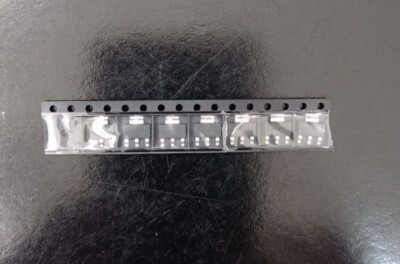 N.R.20 AMS 10pezzi AMS1117-1,2V Regolatore di Tensione 1,2V 0.8A SMD SOT-223 
