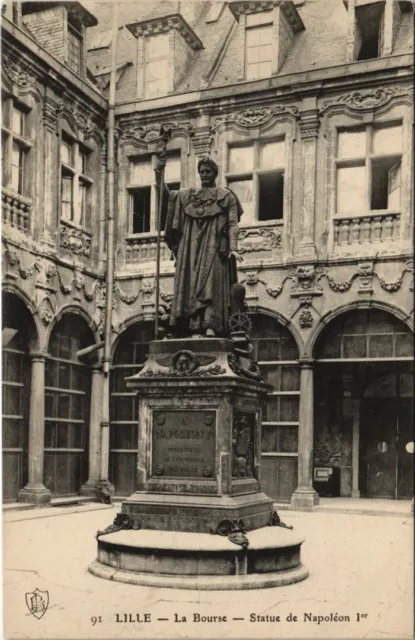 CPA Napoleon Lille - La Bourse - Statue de Napoleon 1er (117504)