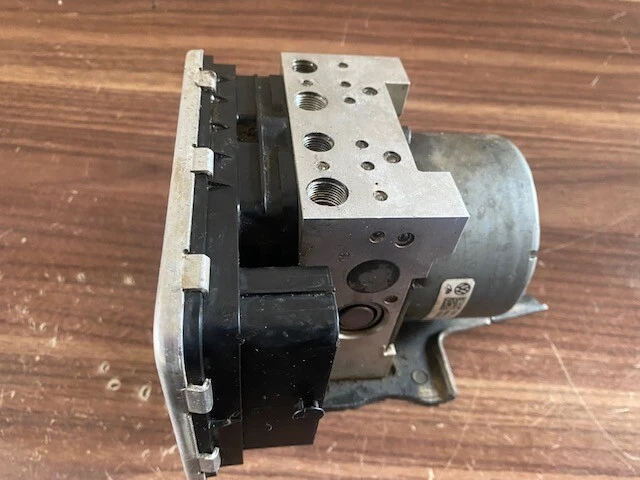 Vw Abs Pump 5Q0614517Es 10.0917-4315.3 5Q0 614 517 Es 10.0220-1919.4