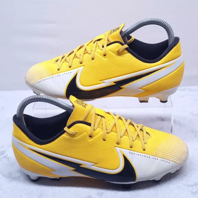 Nike Football Boots Size 5.5 Mercurial  Yellow Black Moulded Studs Grass Junior