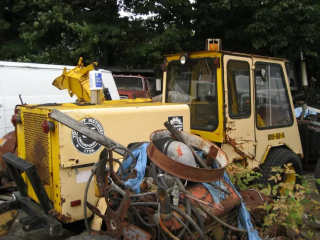 Bombadare side walk tractor Bombadare side walk tractor