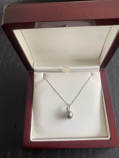 South Sea 9ct White Gold Pearl Diamond Necklace