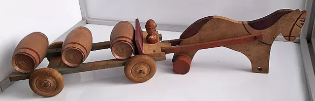 Jouet en bois " VILLET - VILAC - la charrette du tonnelier - vers les 1930