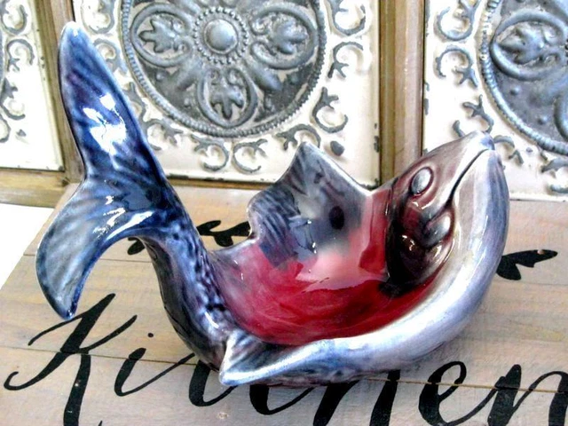 Mid-Century Art Pottery Majolica Fish Candy Dish Ashtray Trinket Bowl