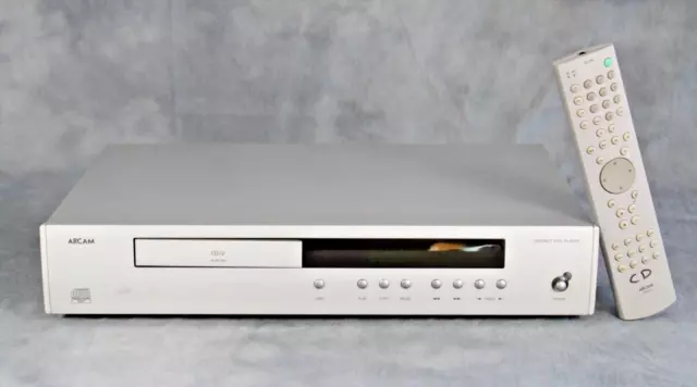 Arcam CD72 HiFi trennt Stereo CD Player Deck 24 Bit DAC & Fernbedienung Silv