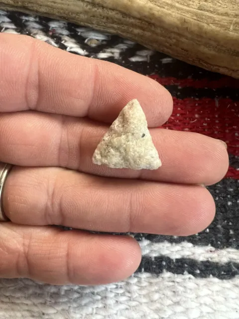 Quartzite Madison Arrowhead - Woodland Period  From Central Virginia. I21