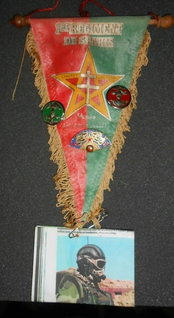 Fanion Vintage URSS Avec Badges De Voitures Anciennes - Pièce De Collection Rare, Occasion