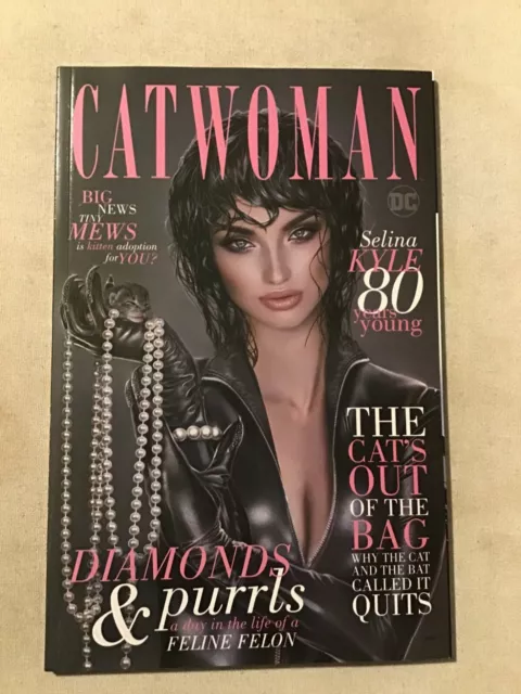 Catwoman 80Th Anniversary #1 Nm 9.4  Natali Sanders Variant Cover