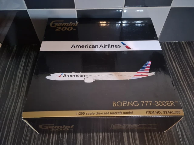 Modèle Réduit Gemini Jets 1/200 Boeing 777-300ER United Airlines | G2UAL894