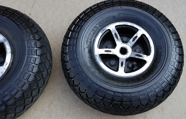 Rueda trasera inflable y neumático lado derecho Rascal Pioneer