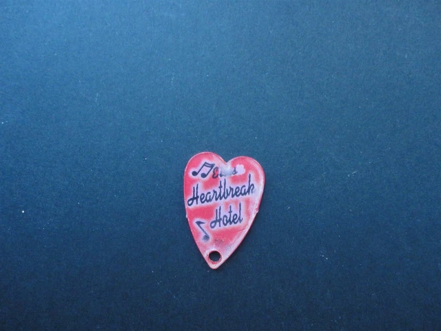 Elvis Pinball Machine Heart Break Hotel Plastic Key Chain