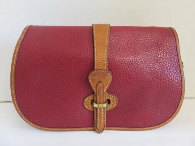 Sold at Auction: Vintage “Bonia” Red Italian Leather Ladies Handbag with  Serial Number inside bag. Comes with original tags and dust cover bag. RRP  over $400 new. 30cm W x 14 H